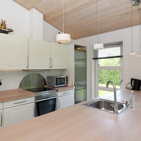 Holiday home 8 Person In Hals-by Traum *