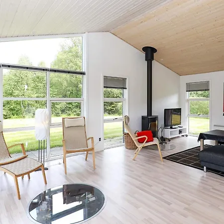 Holiday home 8 Person In Hals-by Traum *